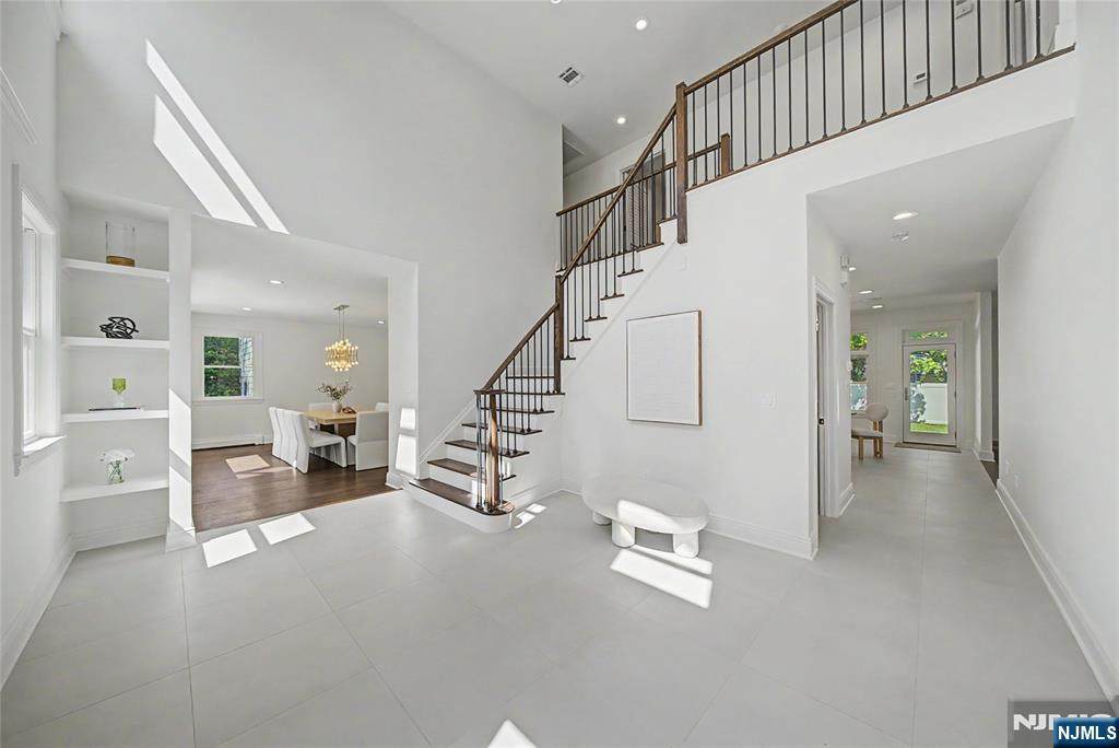 337 Franklin - Photo 1