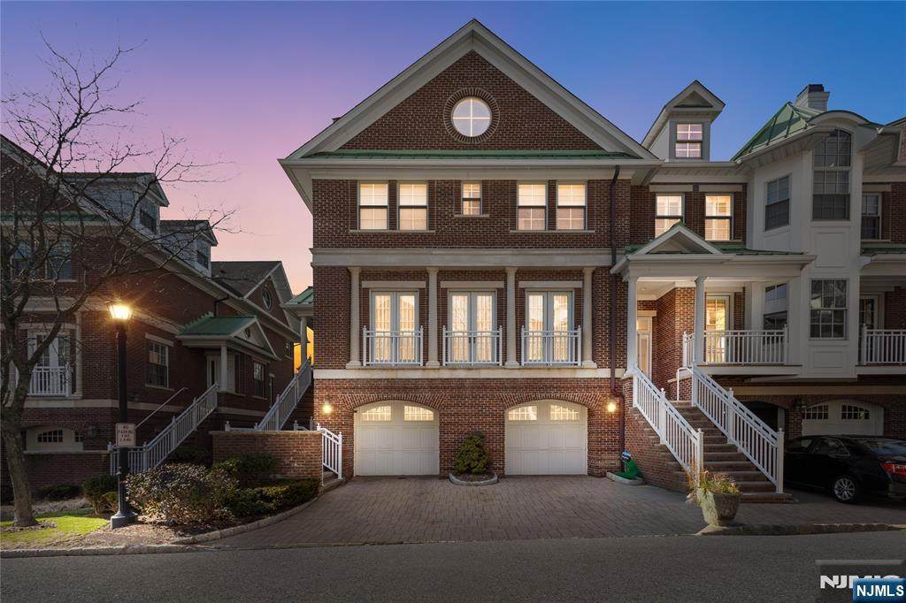 605 Heights - Photo 1