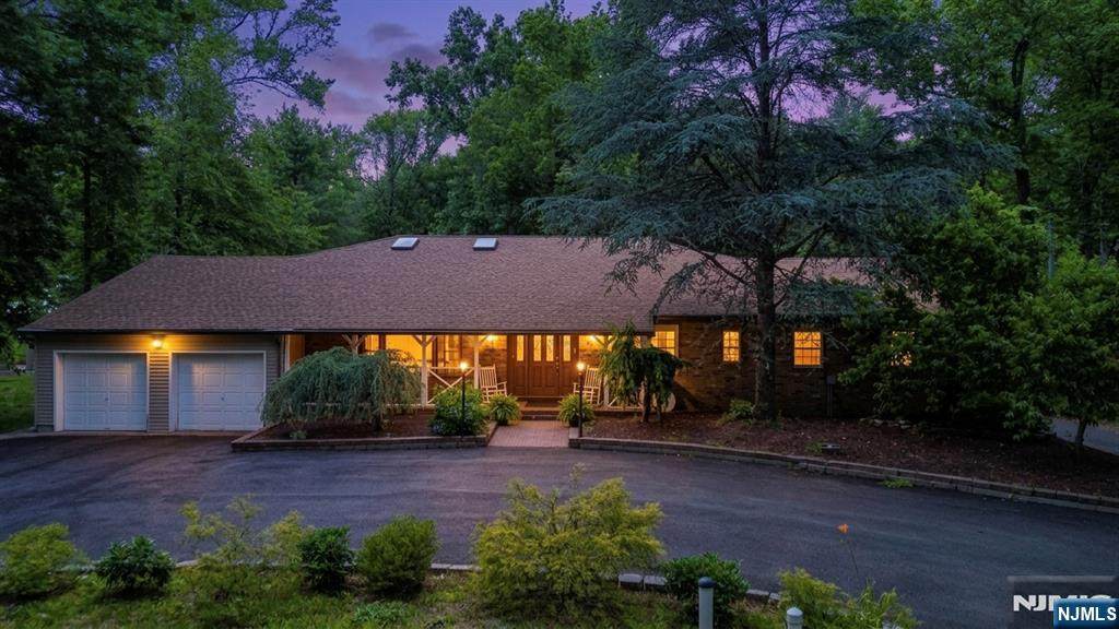 109 Fresh Ponds Road - Photo 1