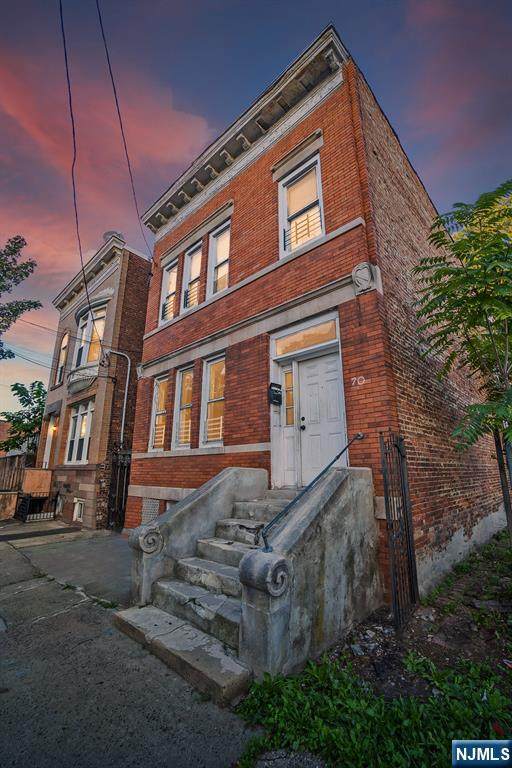 70 9th Street - Photo 1