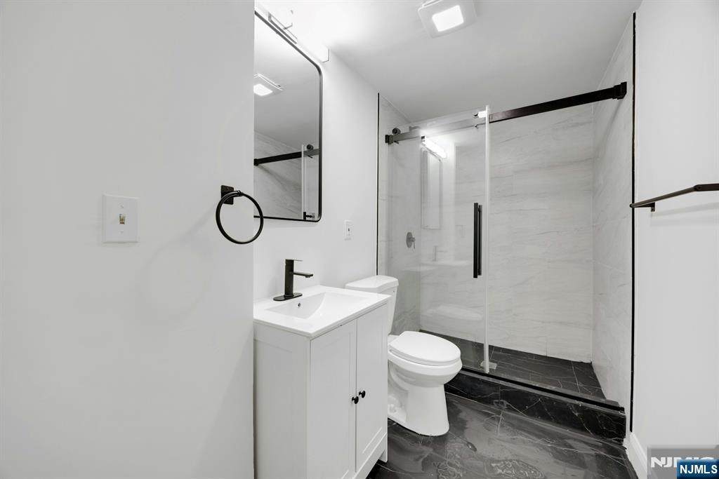 58-60 Ingraham Place - Photo 1