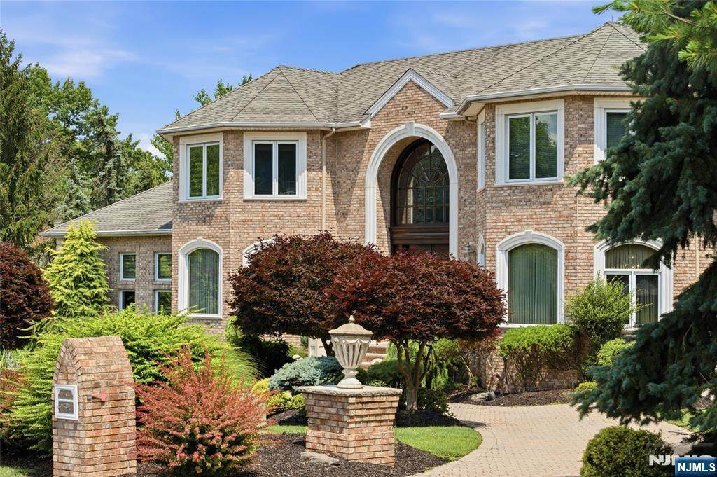 1 Wimbledon Court - Photo 1