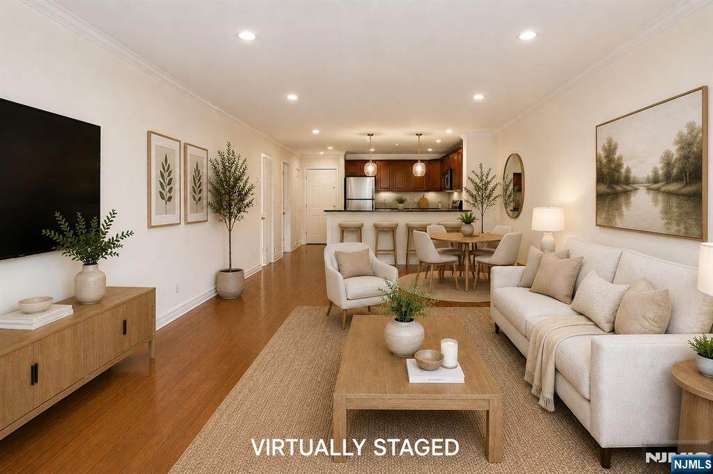 302 Chase Court - Photo 1