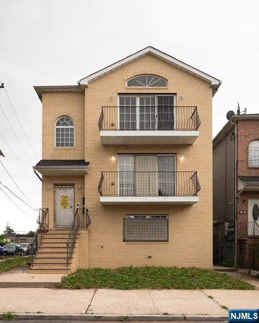26-28 Mount Pleasant Avenue - Photo 1