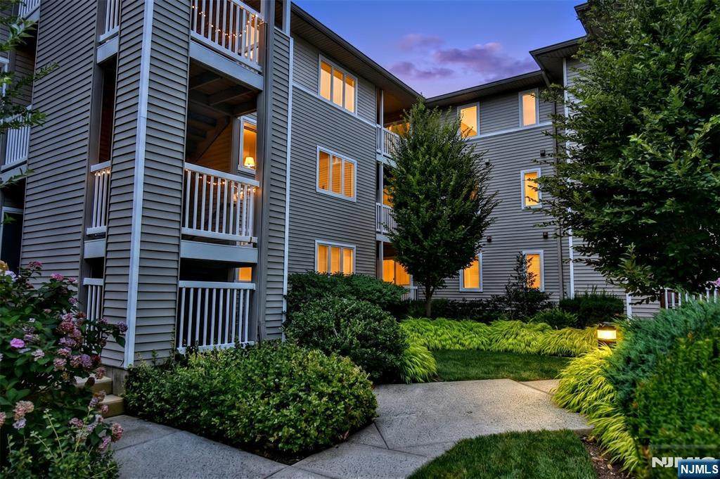 125 Orchard Park - Photo 1
