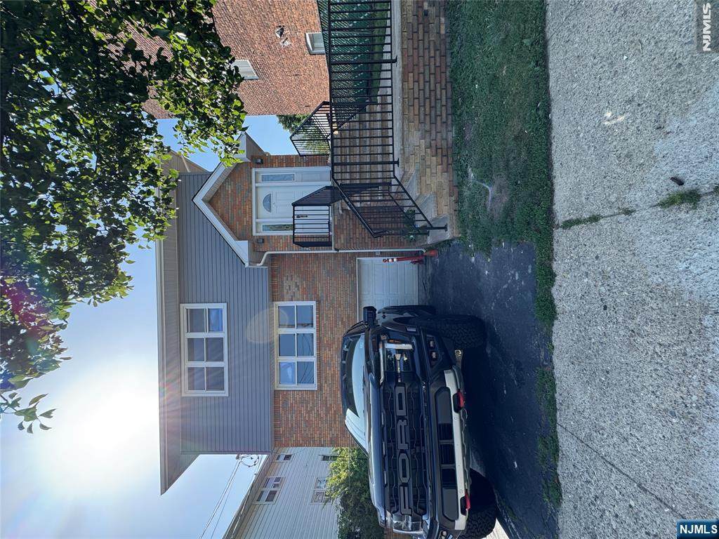 203 Westervelt - Photo 1