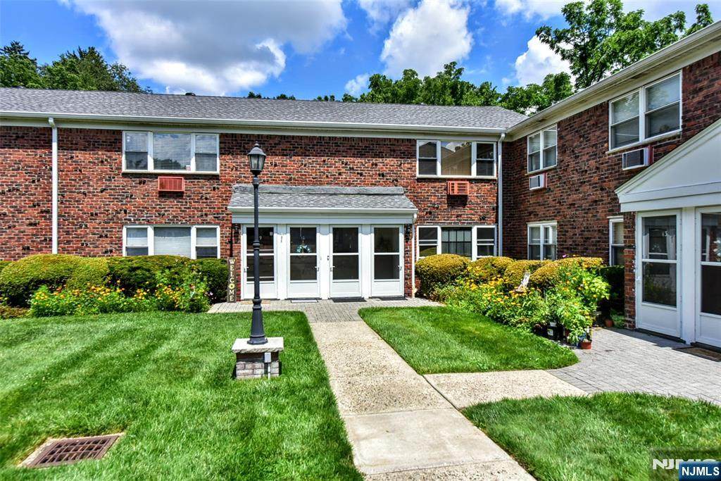 12 Regency Park - Photo 1