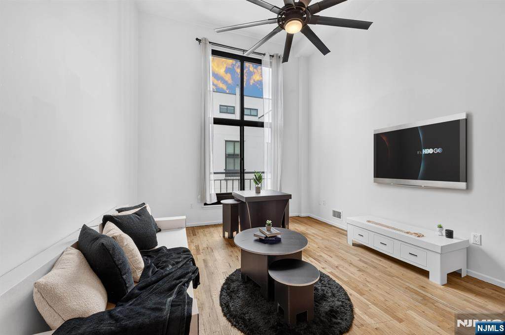 518 Gregory Avenue - Photo 1