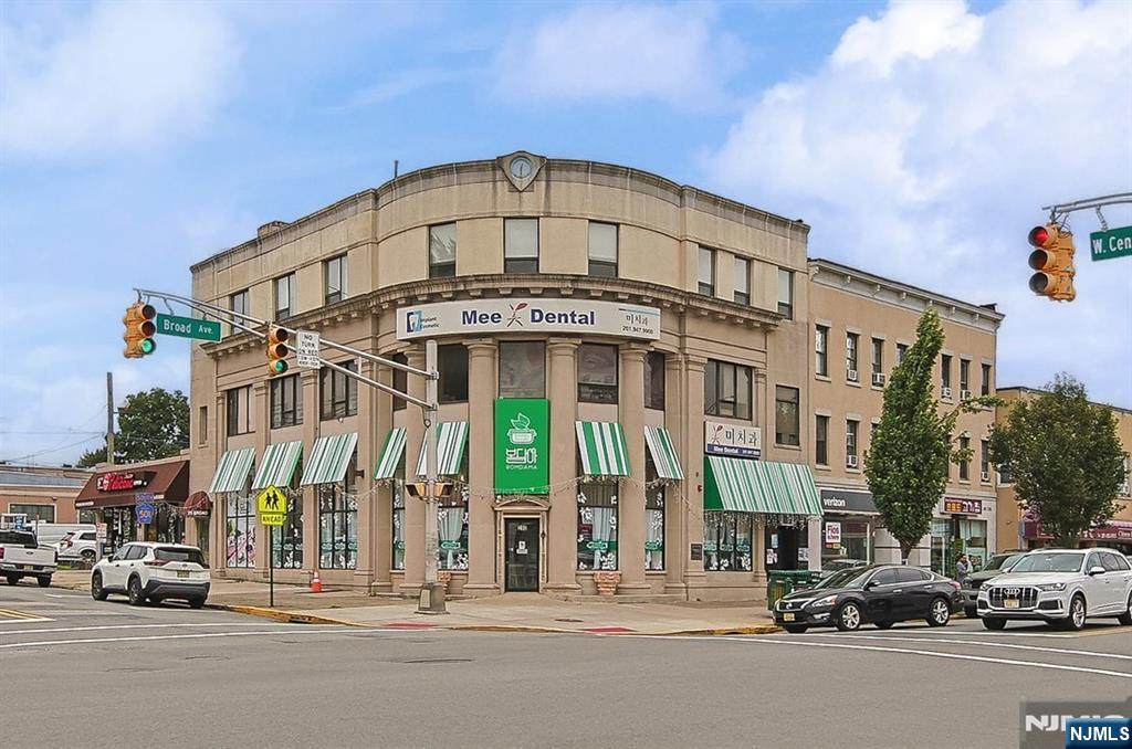 280 Broad Avenue - Photo 1