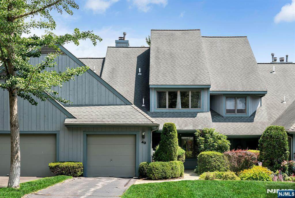 43 Forsgate - Photo 1