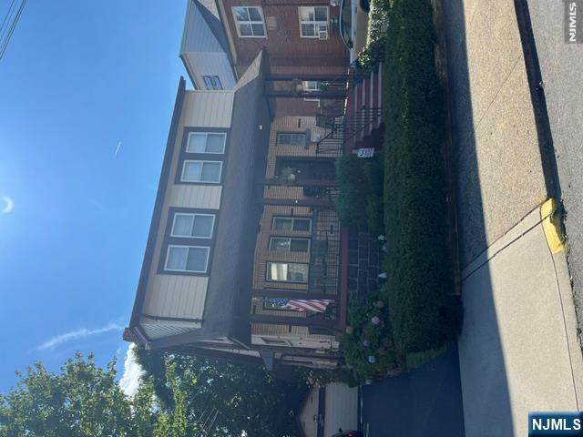 264 Lawton - Photo 1