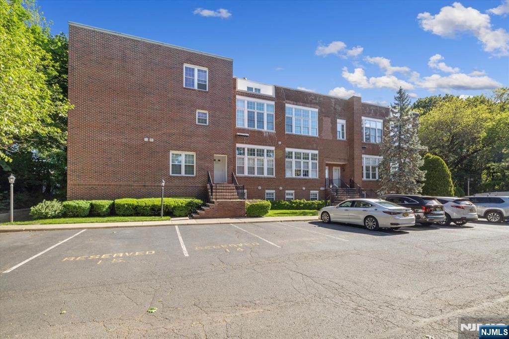 32 Smith - Photo 1