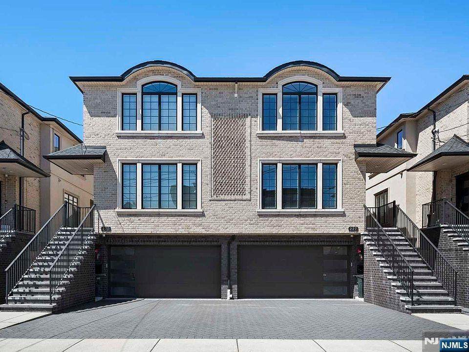 227 12th - Photo 1
