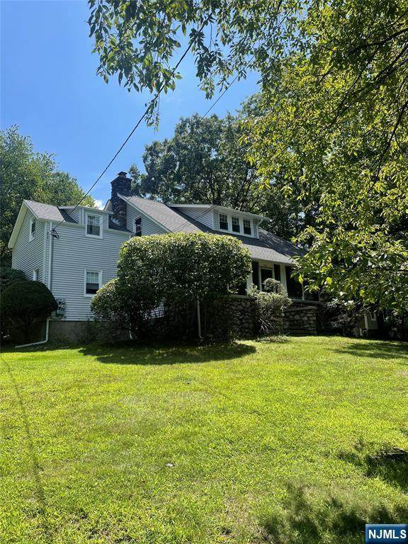 606 Wyckoff - Photo 1