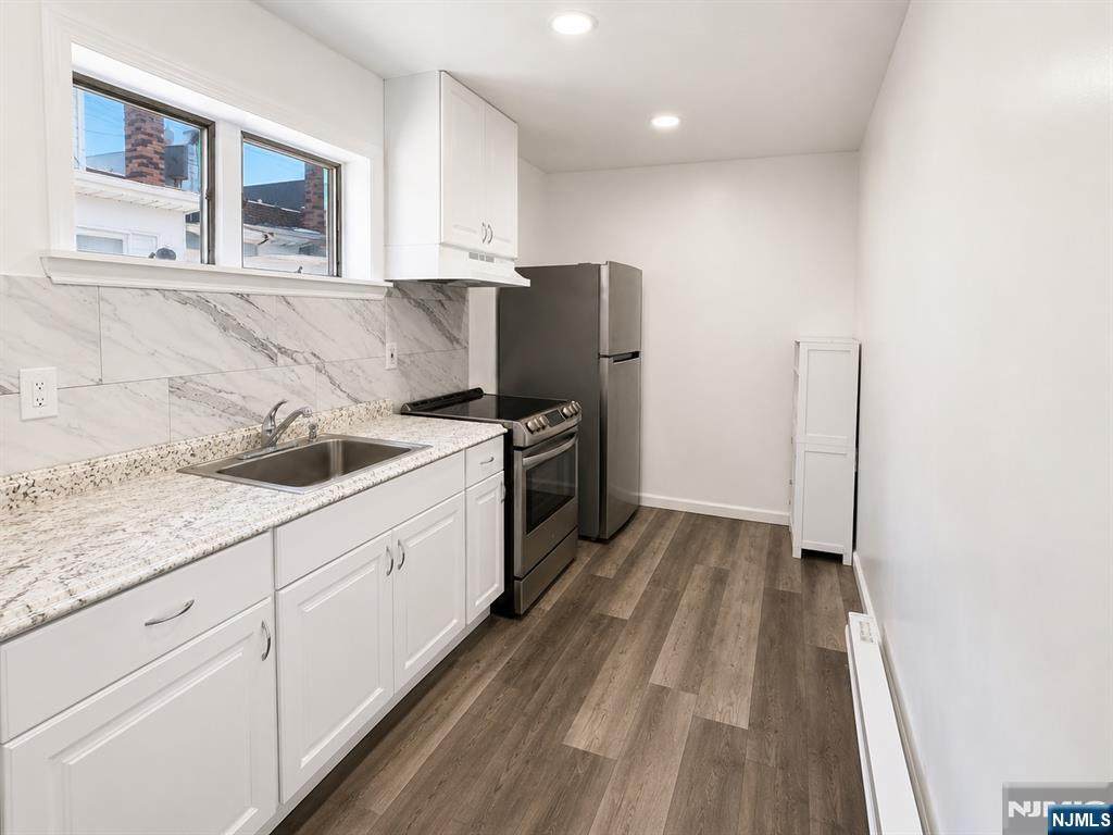 131 Hudson - Photo 1