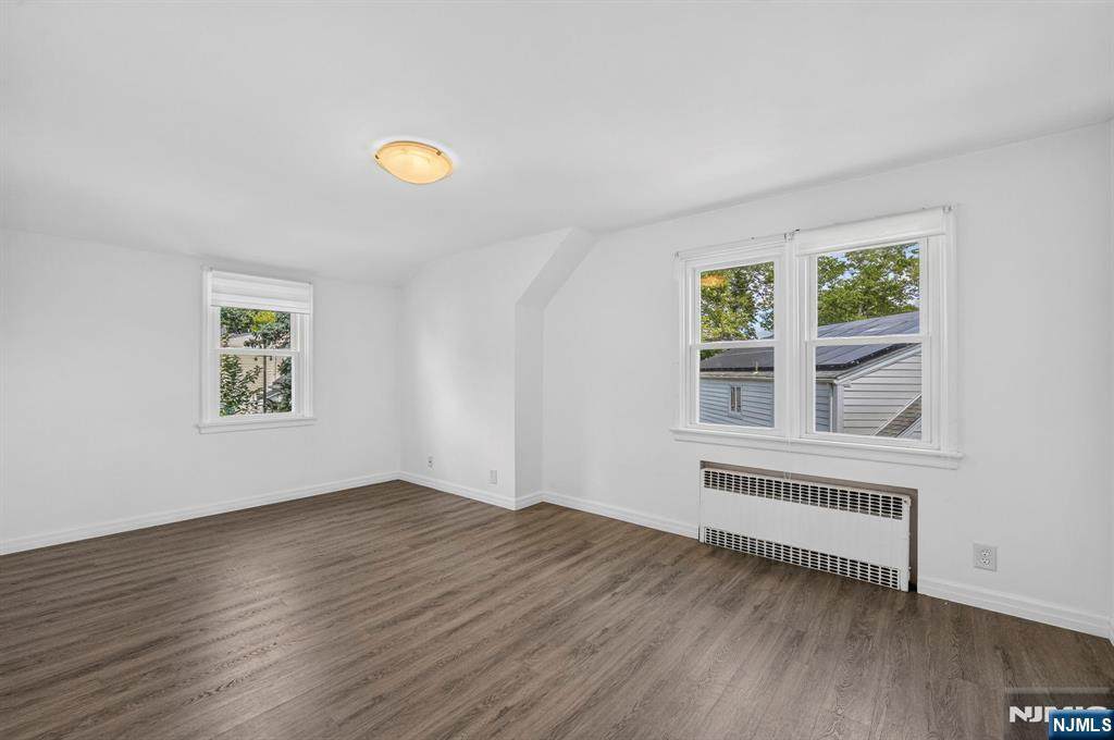 https://bt-photos.global.ssl.fastly.net/njmls/orig_boomver_1_26032004-1.jpg