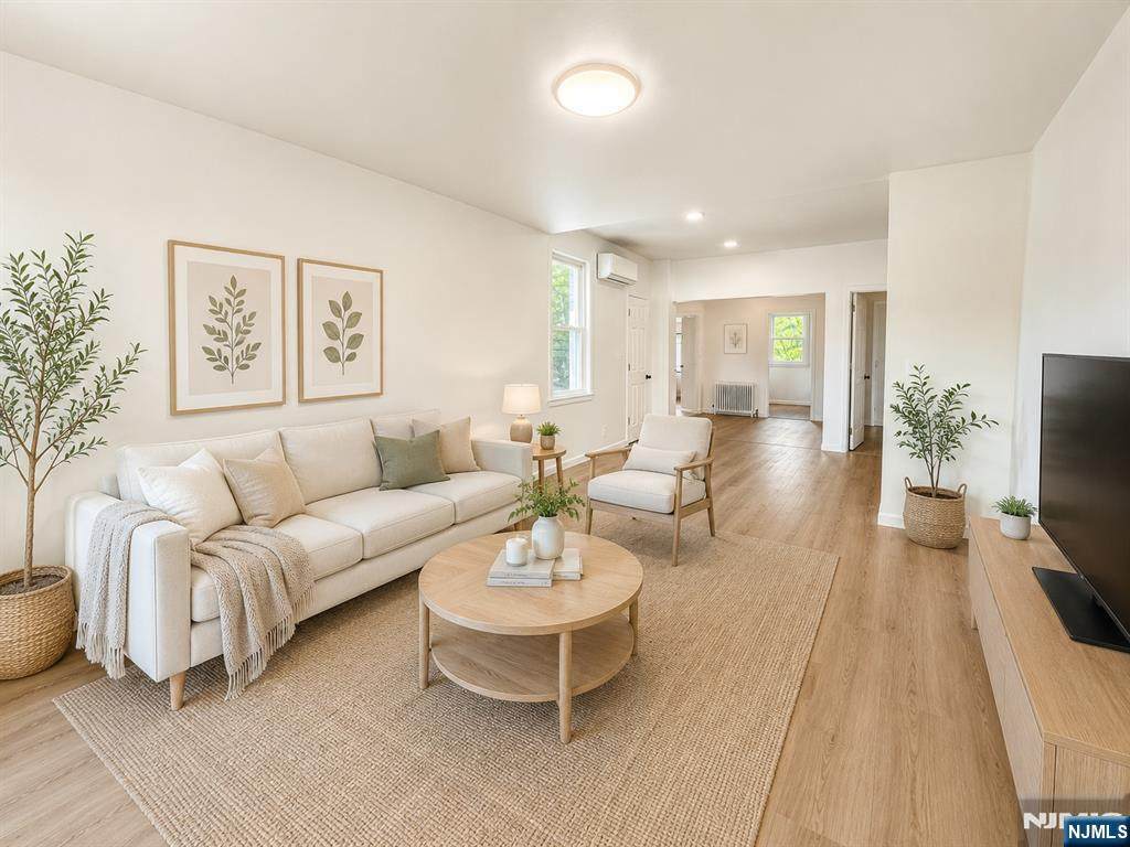 51 Dewitt - Photo 1