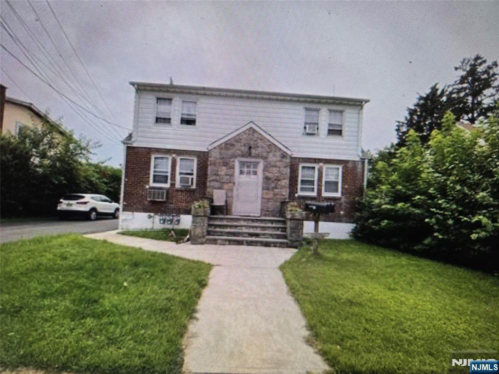 230 Martha - Photo 1