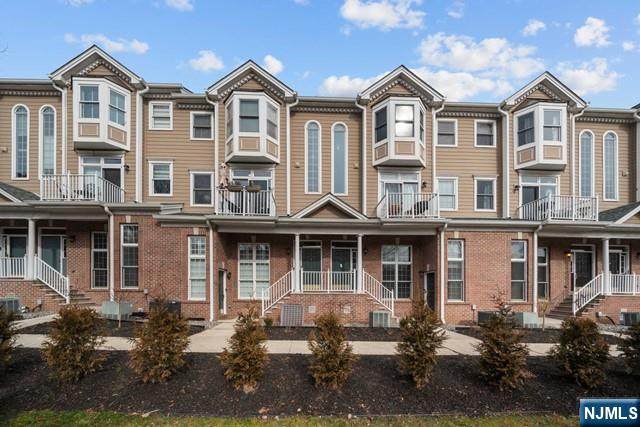 397 Kingston Court - Photo 1