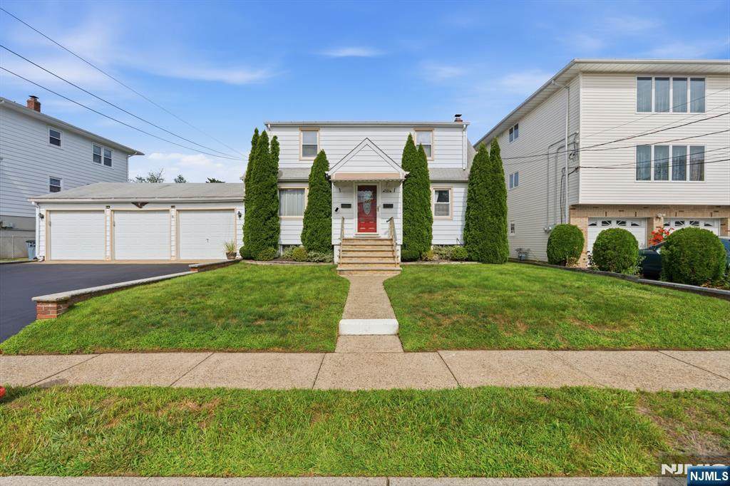 120 Campbell Avenue - Photo 1
