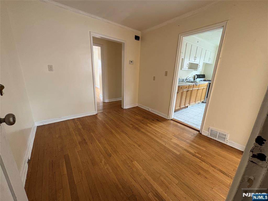 138 Midland - Photo 1
