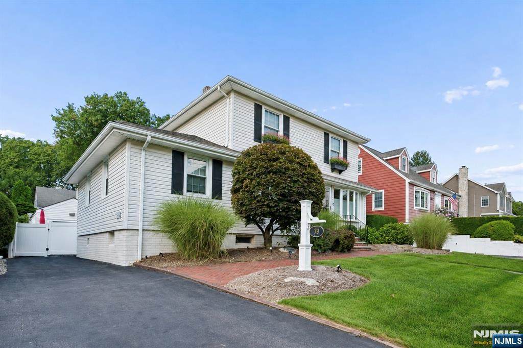 79 Bergen Avenue - Photo 1