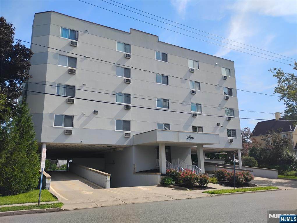 10 Orchard Street - Photo 1