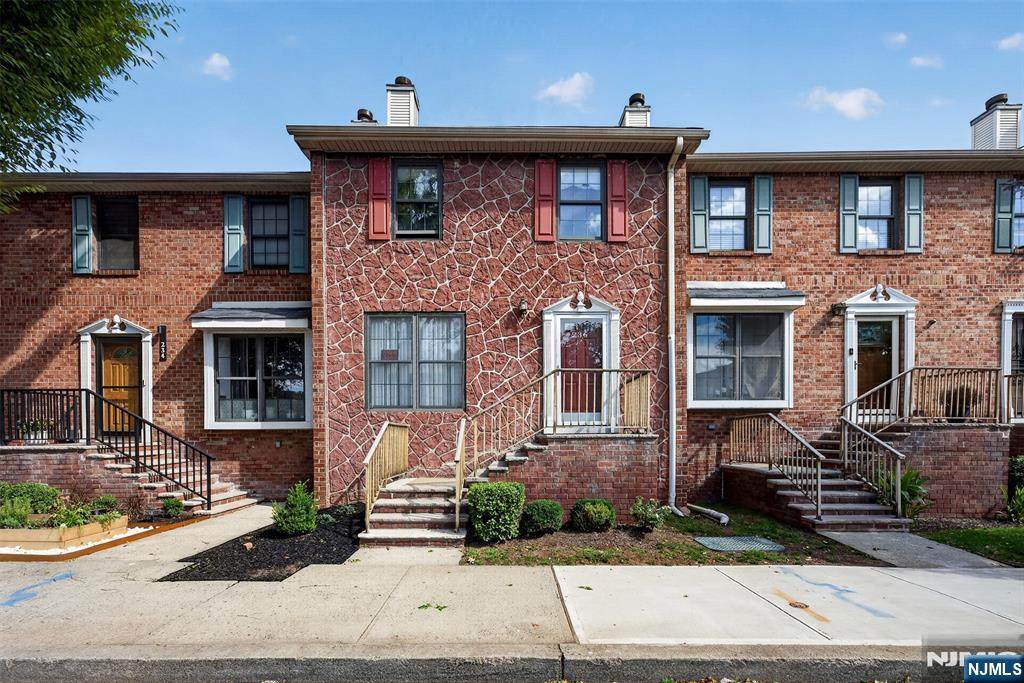 236 Mayor Gibson - Photo 1
