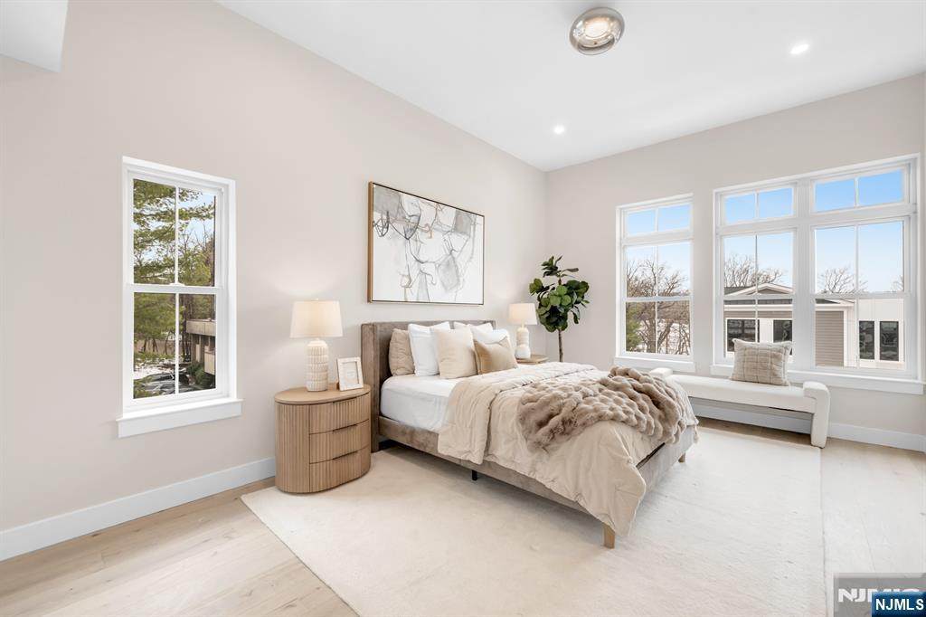 188 Broadway - Photo 1