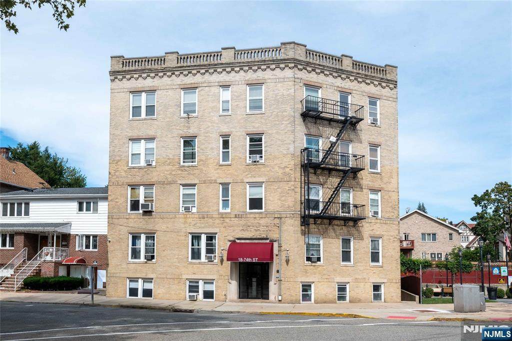 18 74th Street - Photo 1