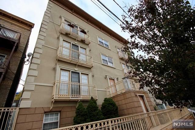 1705 Cliff Street - Photo 1