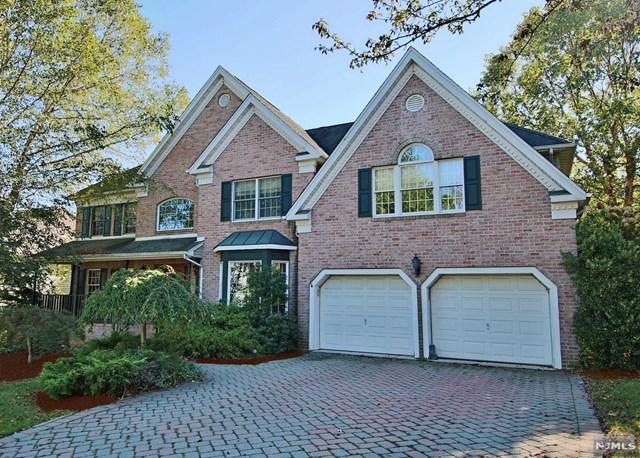 203 Sunrise Drive - Photo 1