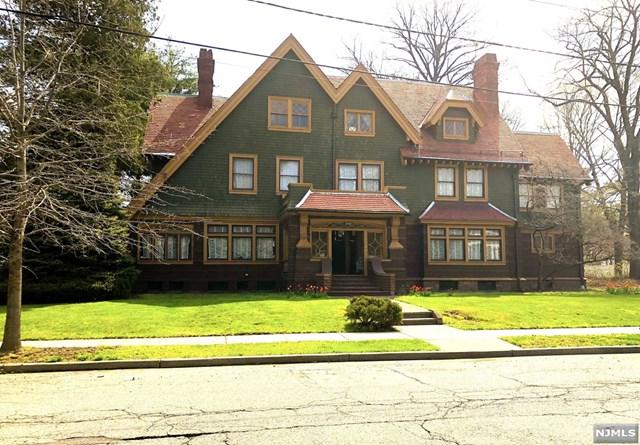 251-263 Derrom Avenue - Photo 1