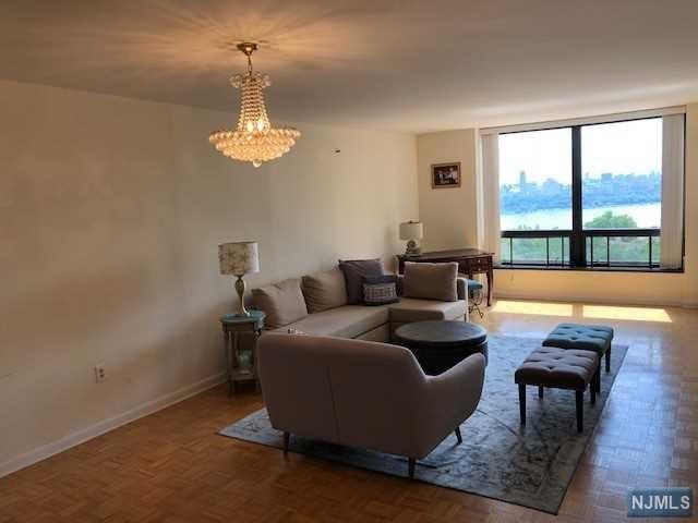 900 Palisade Avenue - Photo 1