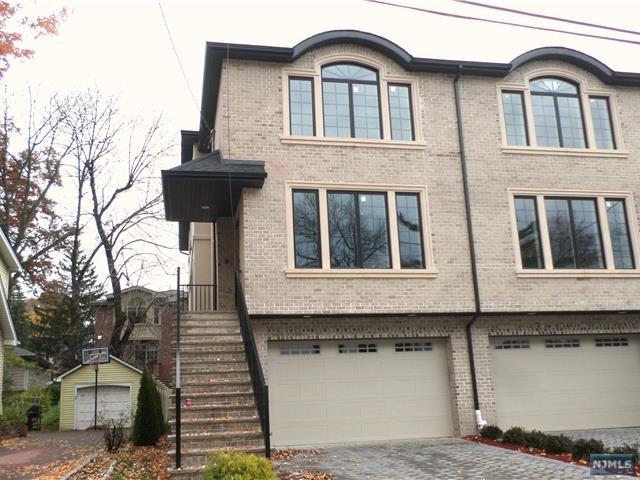 816 Jassamine Way - Photo 1