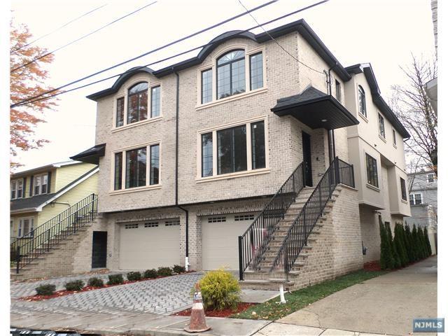 816 Jassamine Way - Photo 1