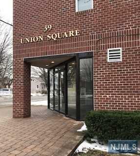 39 Union Street - Photo 1