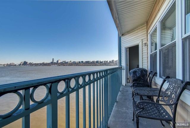 208 The Promenade - Photo 1
