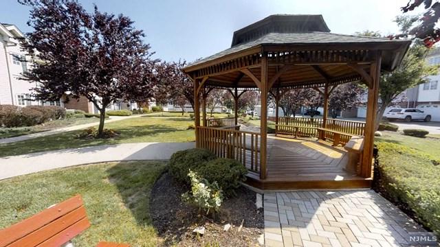 105 Roseland Avenue - Photo 1
