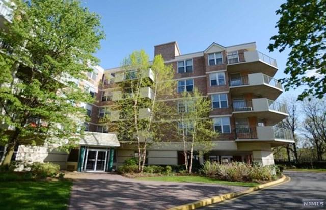 100 Grand Cove Way - Photo 1