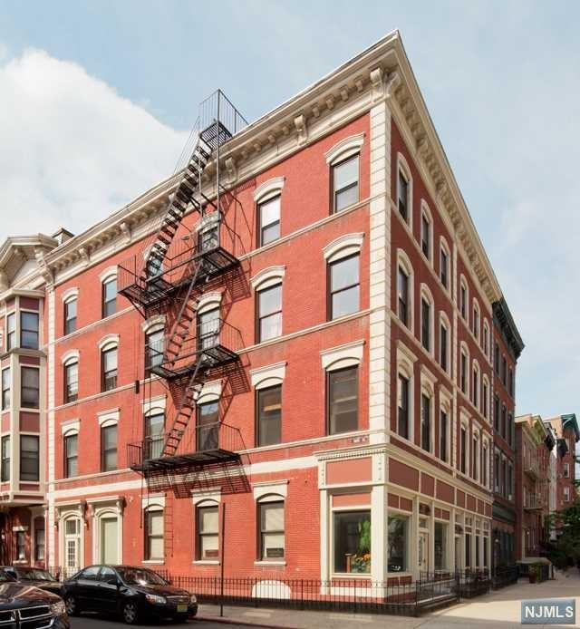 300 Hudson Street - Photo 1