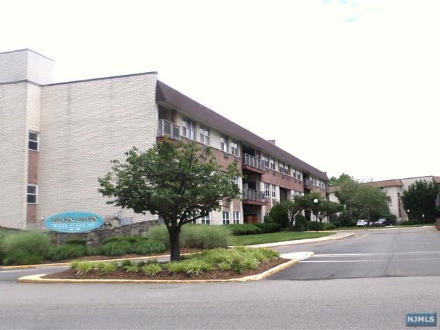 1111 River Road - Photo 1