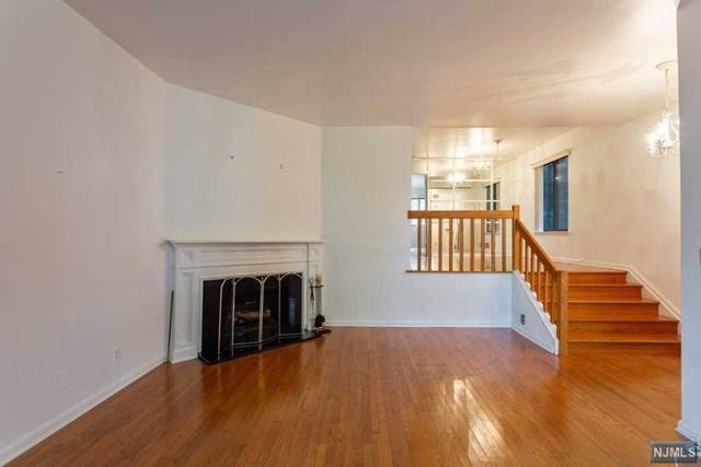 163 Sandcastle Key - Photo 1