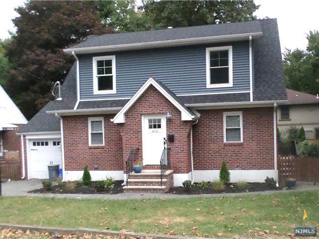 442 Knickerbocker Road - Photo 1