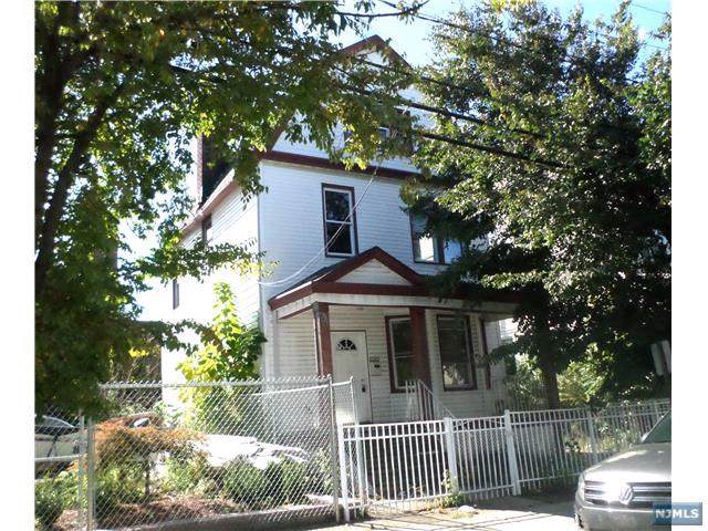 246 Snyder Street - Photo 1