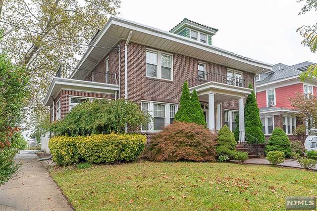303-305 Meeker Avenue - Photo 1