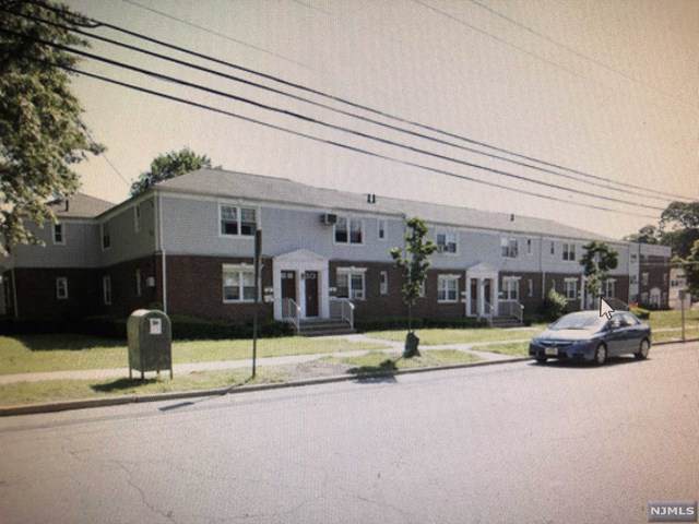 149 Vanderburgh Avenue - Photo 1