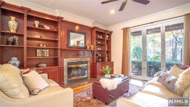 456 9th Street - Photo 1