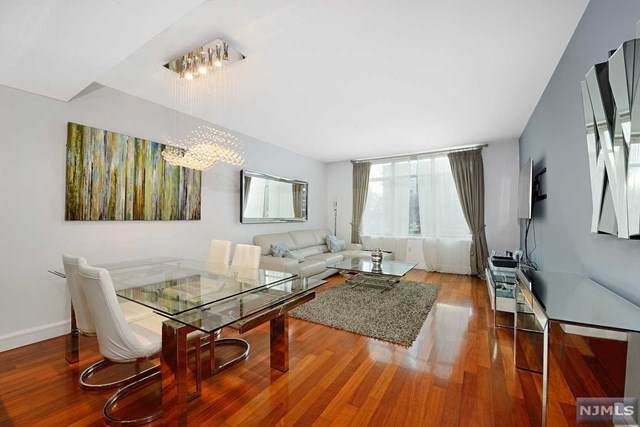 8100 River Road - Photo 1