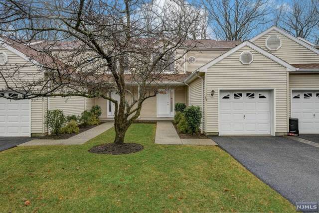 19 Foxwood Square - Photo 1 19 Foxwood Square - Photo 1